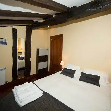 Lägenhet La Casa Roja De Saioa