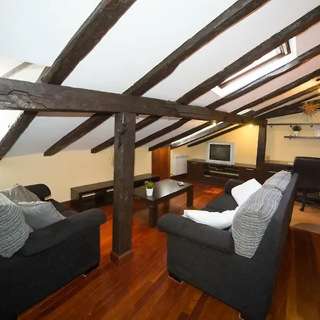 La Casa Roja De Saioa לקייטיו